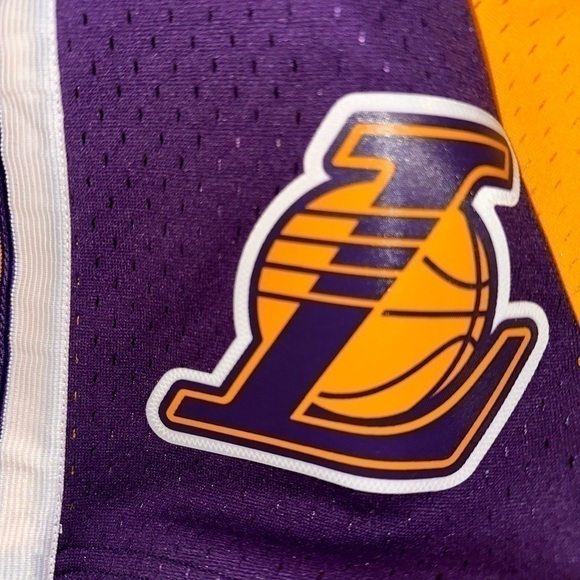 Mens Mitchell & Ness NBA Swingman Shorts 2009 Los Angeles Lakers size L large - Picture 4 of 6